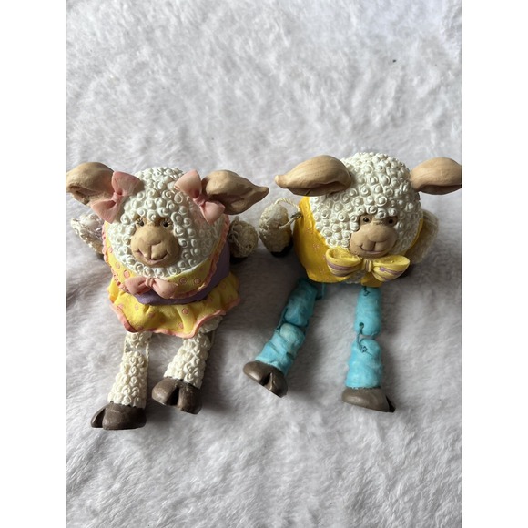 Anthropomorphic Sheep Shelf Sitters Hanging Legs Made Of Resin - Nice For Easter - Picture 8 of 8